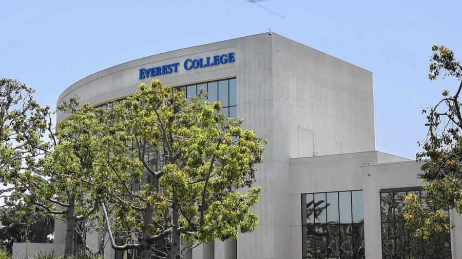 Santa Ana-based Corinthian Colleges has been in serious financial distress since the U.S. Department of Education temporarily suspended its access to federal student aid in June 2014. (Credit: Don Bartletti / Los Angeles Times)