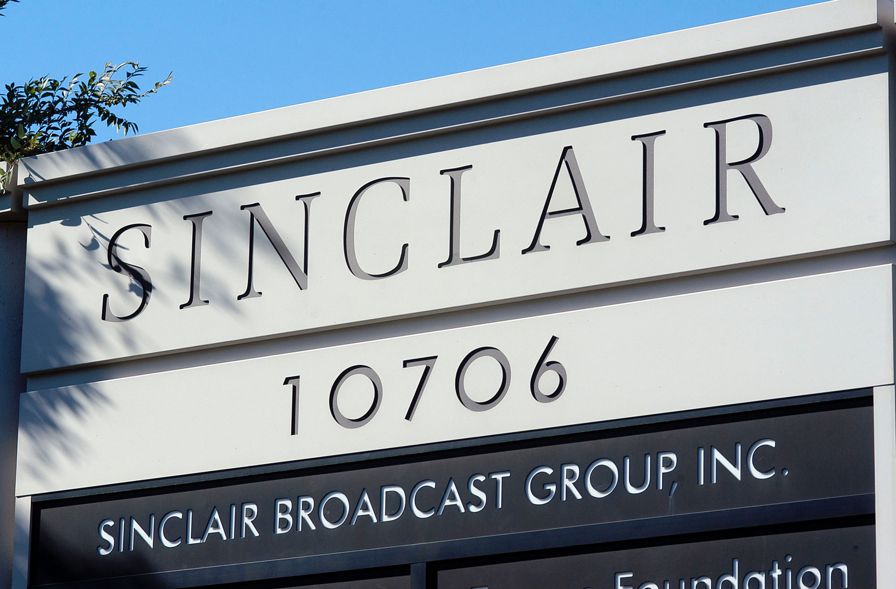 A sign for the Sinclair Broadcast building is seen in a business district Oct. 12, 2004, in Hunt Valley, Maryland. (Credit: William Thomas Cain / Getty Images)