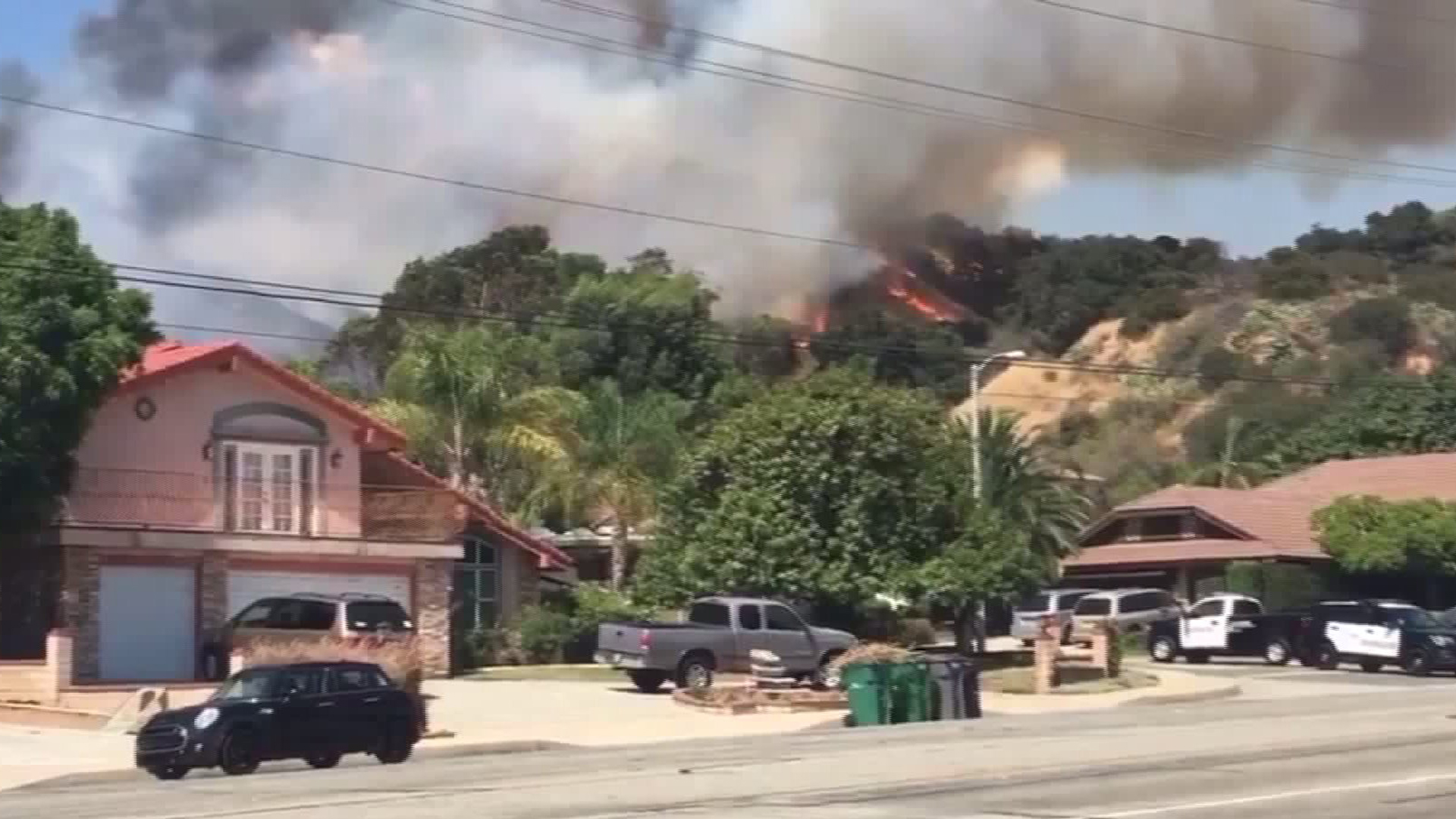 A fire in La Verne prompted voluntary evacuations in one neighborhood on July 23, 2017. (Courtesy Chris Casamassa)