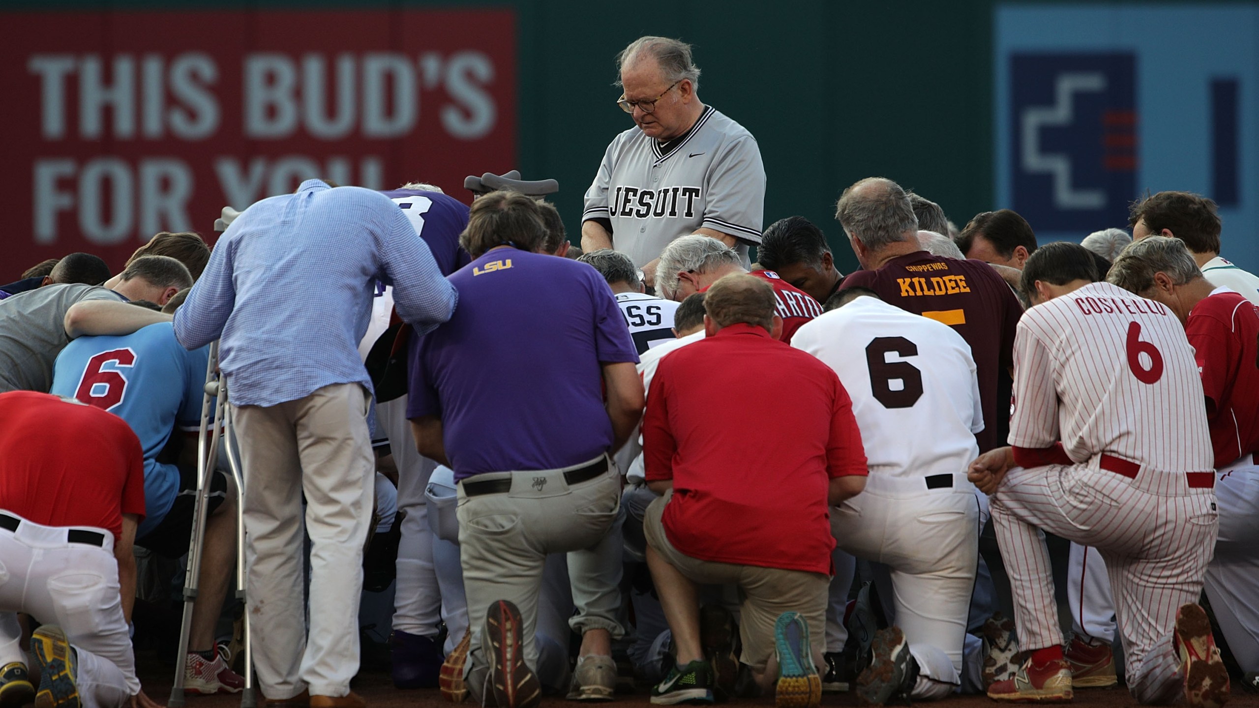 U.S. House Chaplain Fr.Patrick J. Conroy leads a prayer for the players during the 56th Annual Congressional Baseball Game for Charity at the National Park on June 15, 2017. (Credit: Alex Wong / Getty Images)