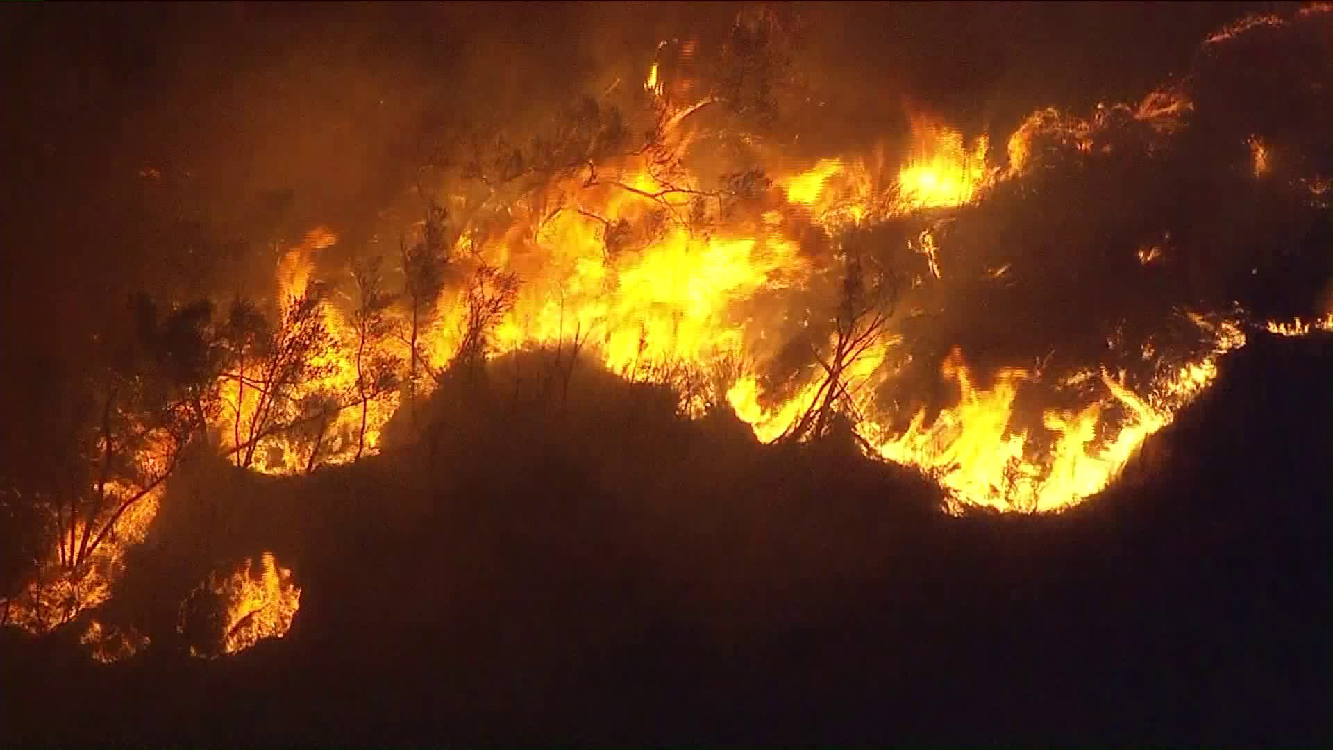 The Creek Fire was 0 percent contained on the night of Dec. 5, 2017. (Credit: KTLA)