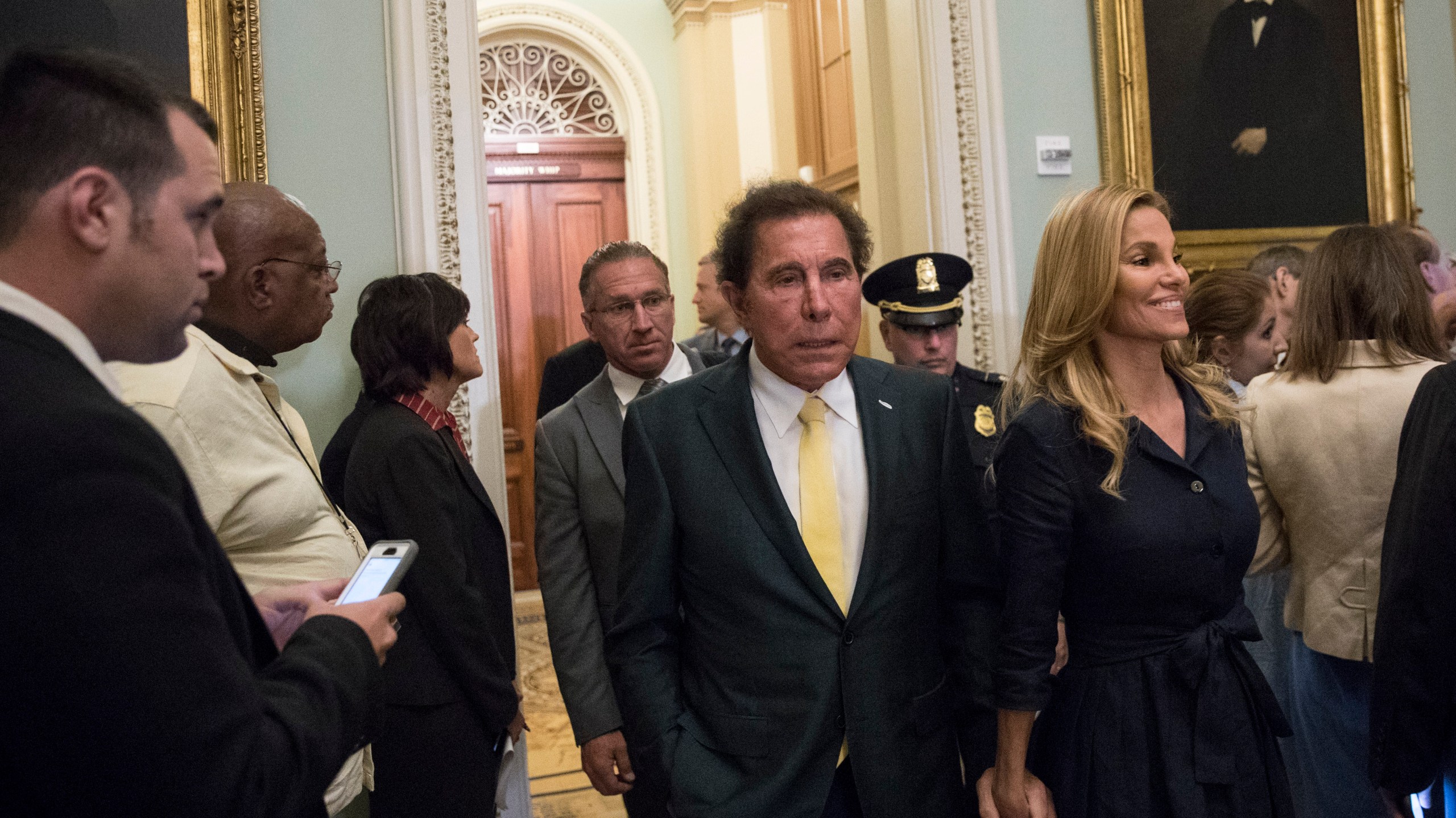 Casino magnate Steve Wynn, center, walks to a closed-door Senate GOP conference meeting on Capitol Hill, June 27, 2017. (Credit: Drew Angerer / Getty Images)