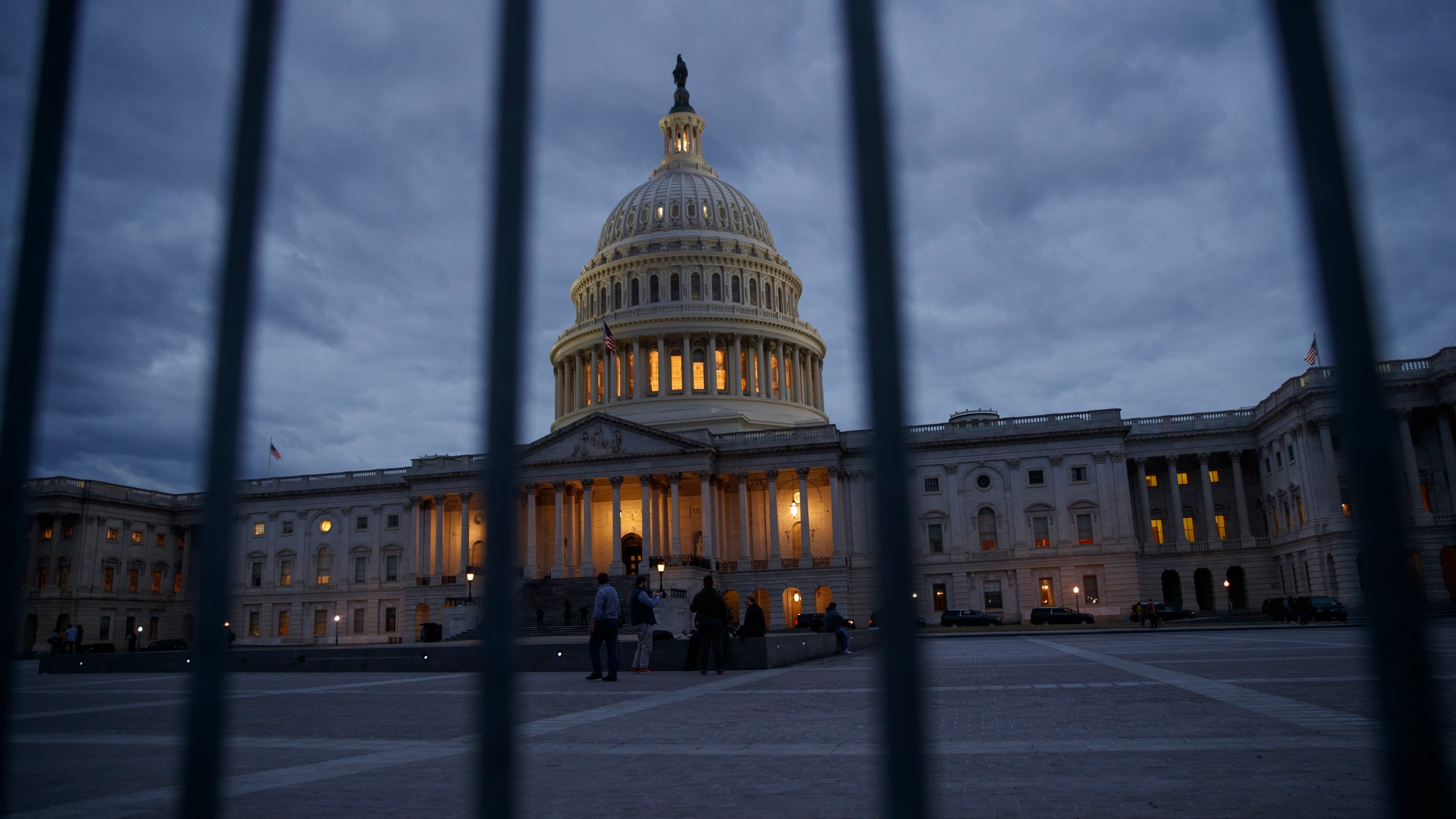 The U.S. Capitol is seen at dusk, January 21, 2018 in Washington, DC. (Credit: Drew Angerer/Getty Images)