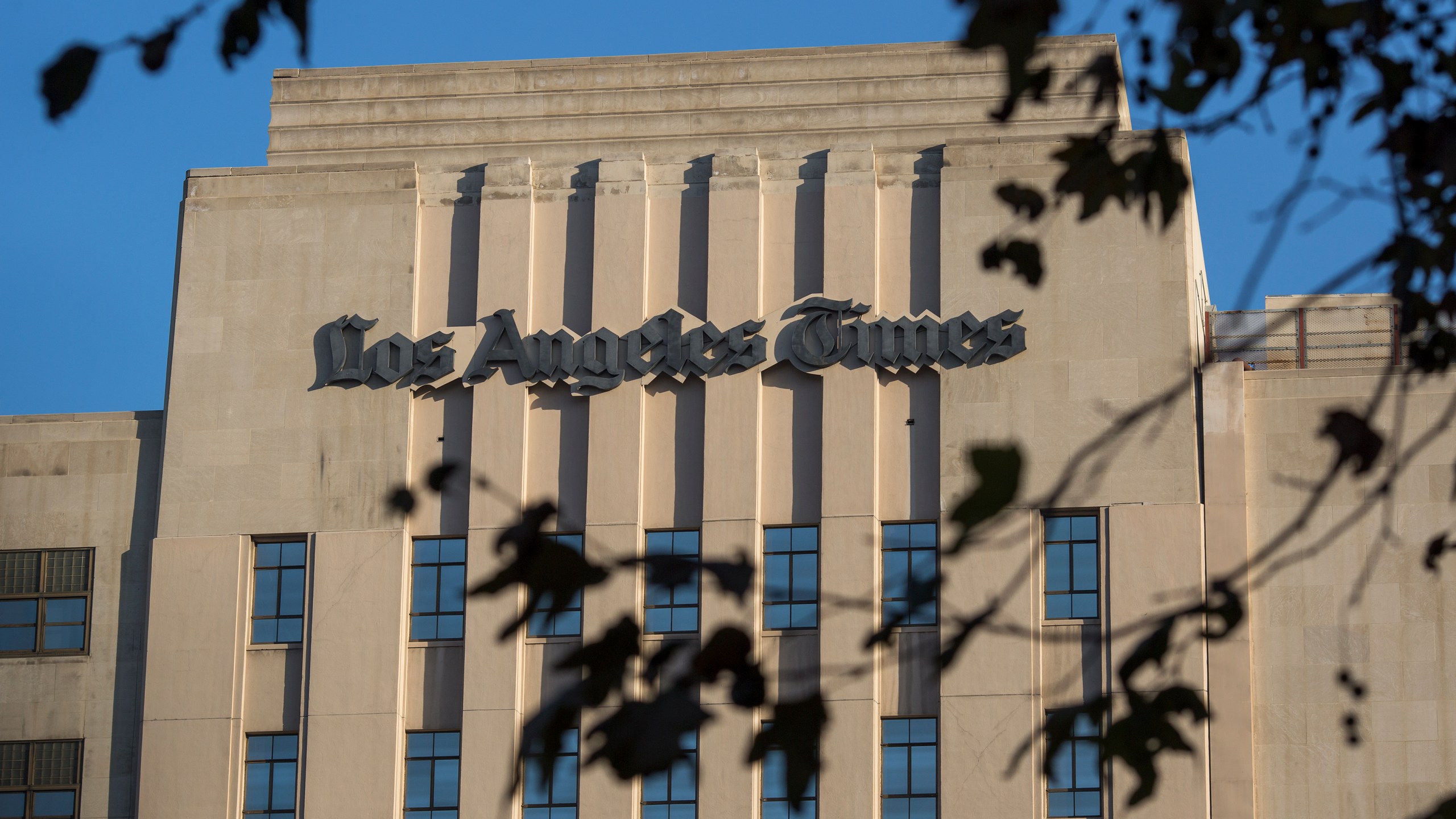 The Los Angeles Times building is seen on February 6, 2018 in Los Angeles, California. (Credit: David McNew/Getty Images)