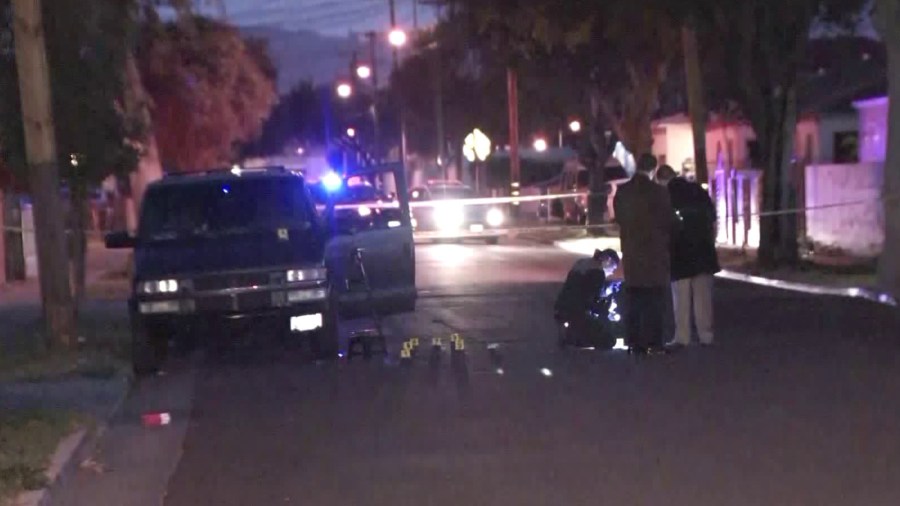 Police investigate a fatal shooting in Bell on March 5, 2018. (Credit: KTLA)