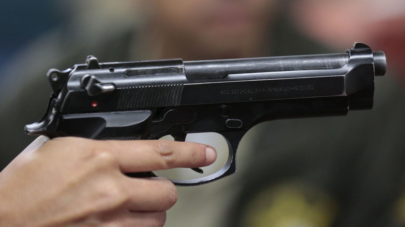 The Beretta, which used to be the standard issue handgun for L.A. County Sheriff deputies, is shown in a file photo. (Credit: Mark Boster / Los Angeles Times)