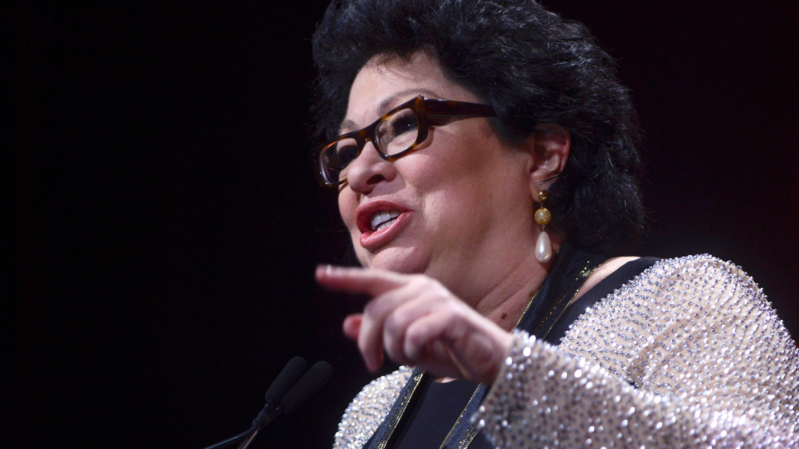 Supreme Court Justice Sonia Sotomayor receives the Leadership Award during the 29th Hispanic Heritage Awards at the Warner Theatre on Sept. 22, 2016 in Washington, D.C. (Credit: Leigh Vogel/Getty Images)