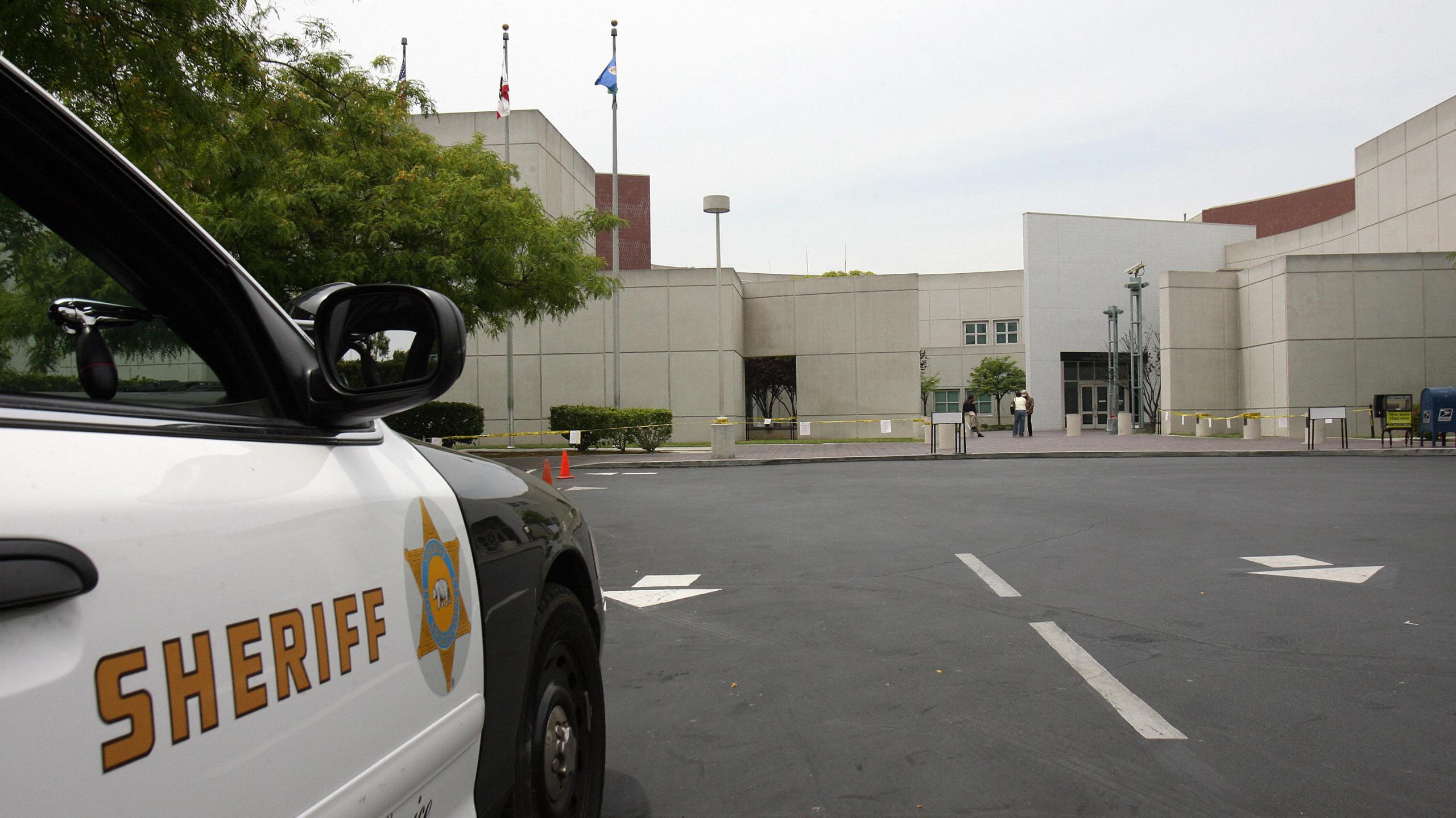 The entrance to the Century Regional Detention Facility in Lynwood is shown in June 2007. (Gabriel Bouys / AFP / Getty Images)