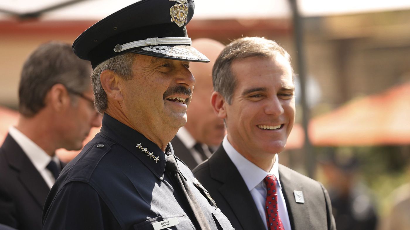 LAPD Chief Charlie Beck, left, and L.A. Mayor Eric Garcetti are shown on May 3, 2018. (Credit: Al Seib / Los Angeles Times)