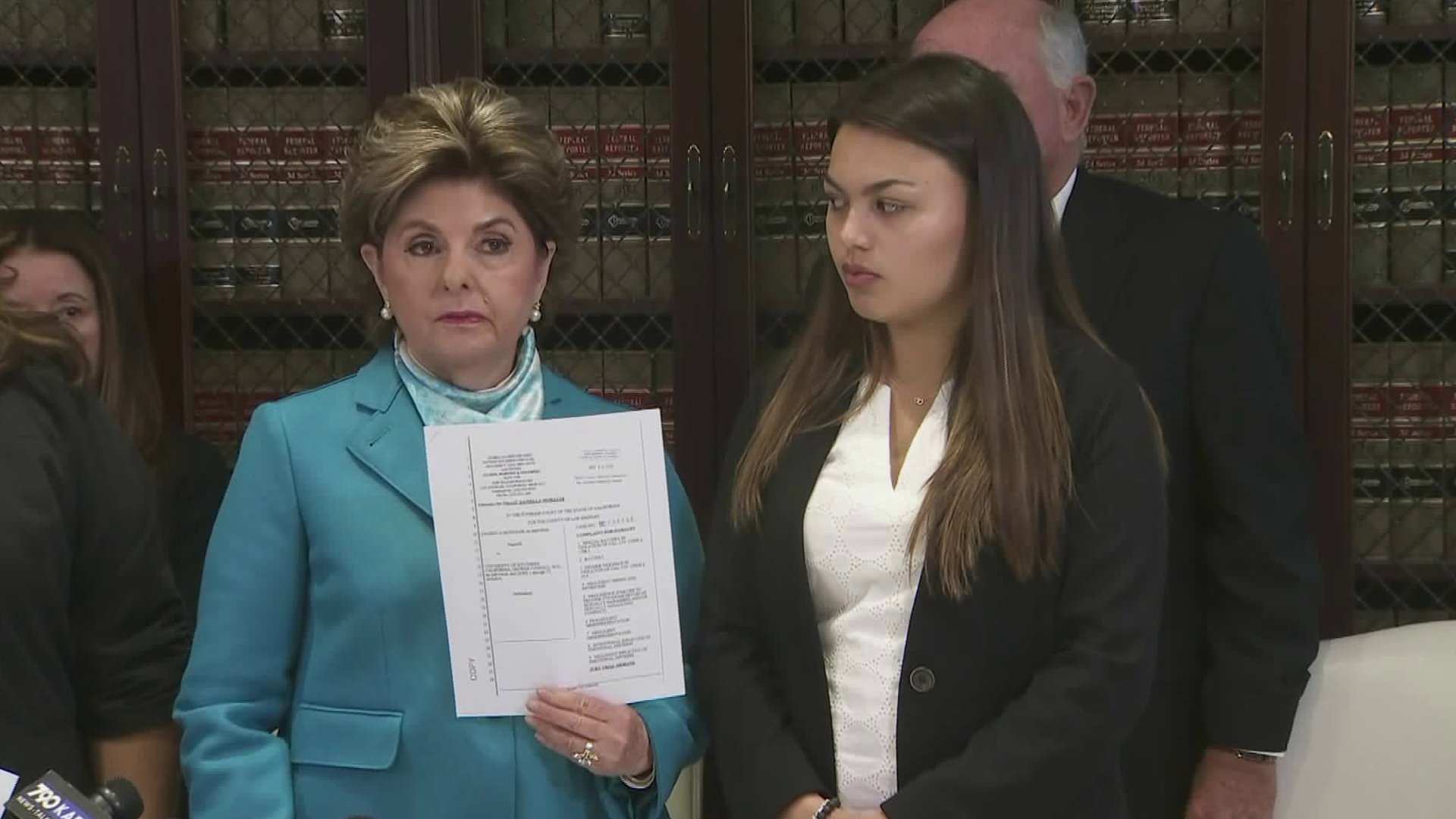 Gloria Allred stands with her client Daniella Mohazab at a news conference May 22, 2018. (Credit: KTLA)