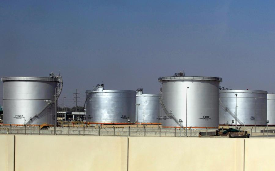 A general view shows tanks at the Saudi Aramco oil facility in Dammam city, 450 kms east of the Saudi capital Riyadh, 23 November 2007. (Credit: HASSAN AMMAR/AFP/Getty Images)