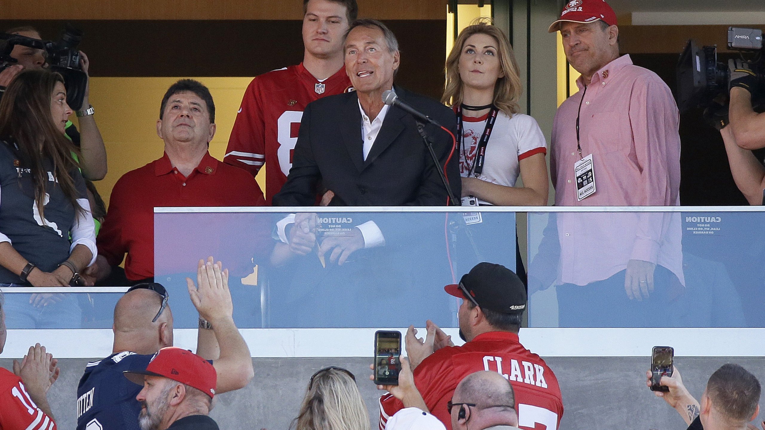 Former San Francisco 49ers wide receiver Dwight Clark is shown speaking on Oct. 22, 2017, in Santa Clara. (Credit: Eric Risberg/Associated Press)