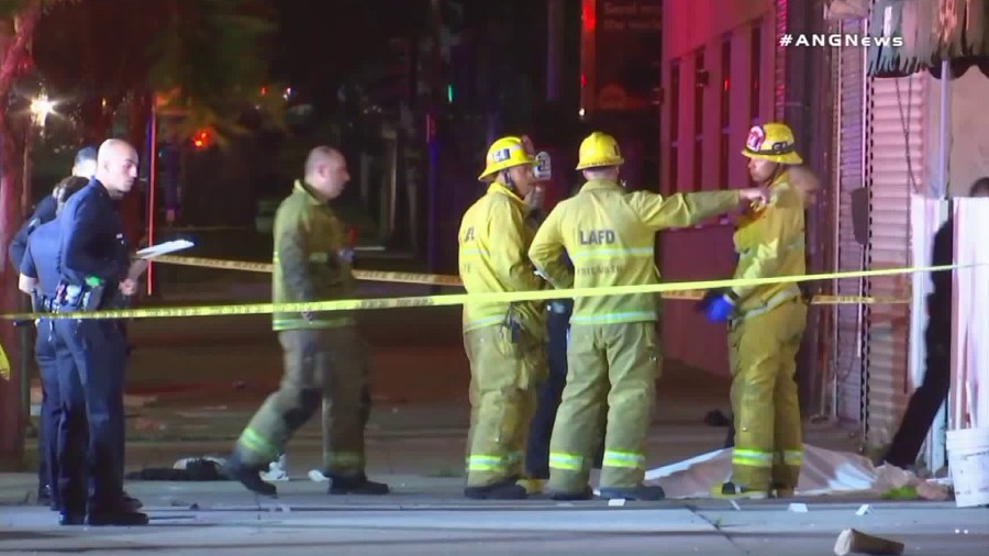 Crews respond to a fatal shooting in South Los Angeles on July 4, 2018. (Credit: ANG News)