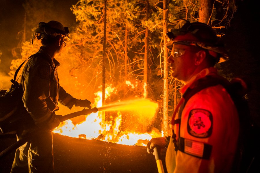 Crews battle the Ferguson Fire that forced the closure of parts of Yosemite National Park overnight on Aug. 9, 2018. (Credit: Stuart Palley / U.S. Forest Service)