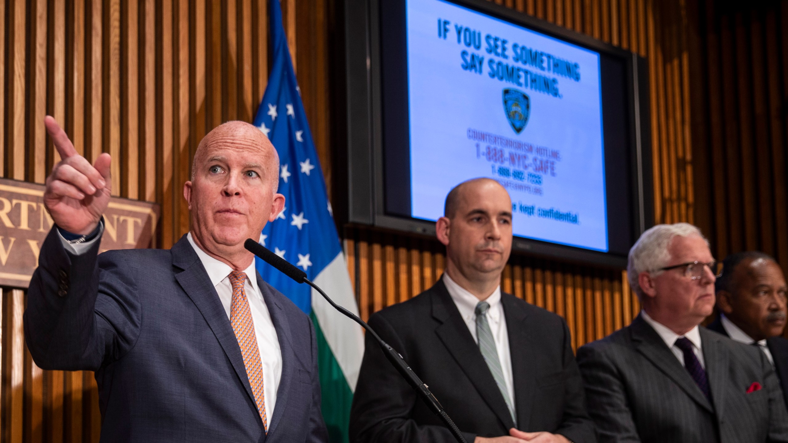 New York City Police Commissioner James O'Neill, left, leads a press conference regarding the recent package bombings, at NYPD headquarters, Oct. 25, 2018. (Credit: Drew Angerer/Getty Images)