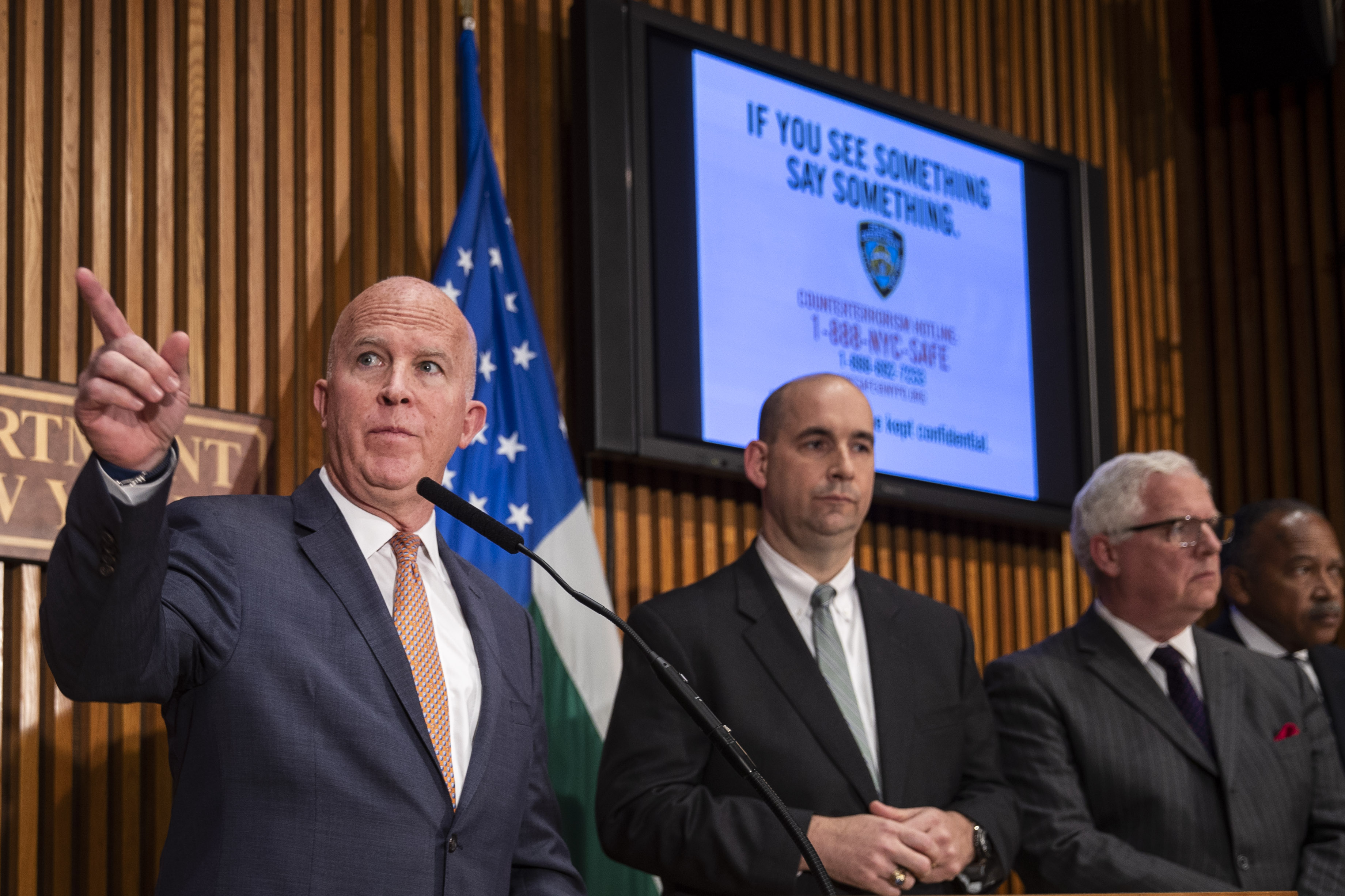 New York City Police Commissioner James O'Neill, left, leads a press conference regarding the recent package bombings, at NYPD headquarters, Oct. 25, 2018. (Credit: Drew Angerer/Getty Images)