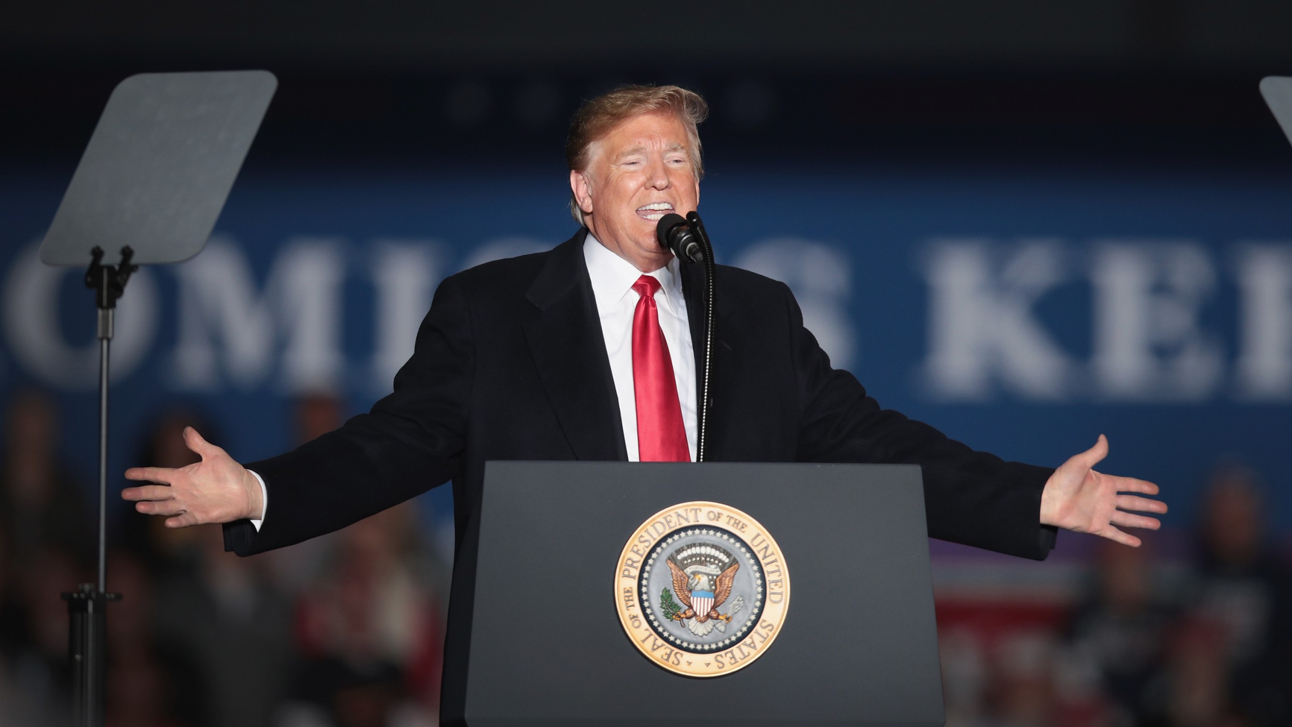 President Donald Trump speaks to supporters during a rally at the Southern Illinois Airport on Oct. 27, 2018, in Murphysboro, Illinois. (Credit: Scott Olson/Getty Images)