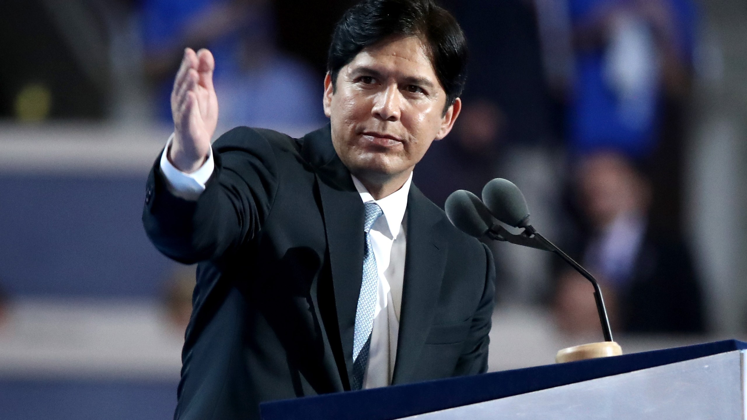 State Senator Kevin de León delivers a speech on the first day of the Democratic National Convention at the Wells Fargo Center in Philadelphia on July 25, 2016. (Credit: Jessica Kourkounis / Getty Images)