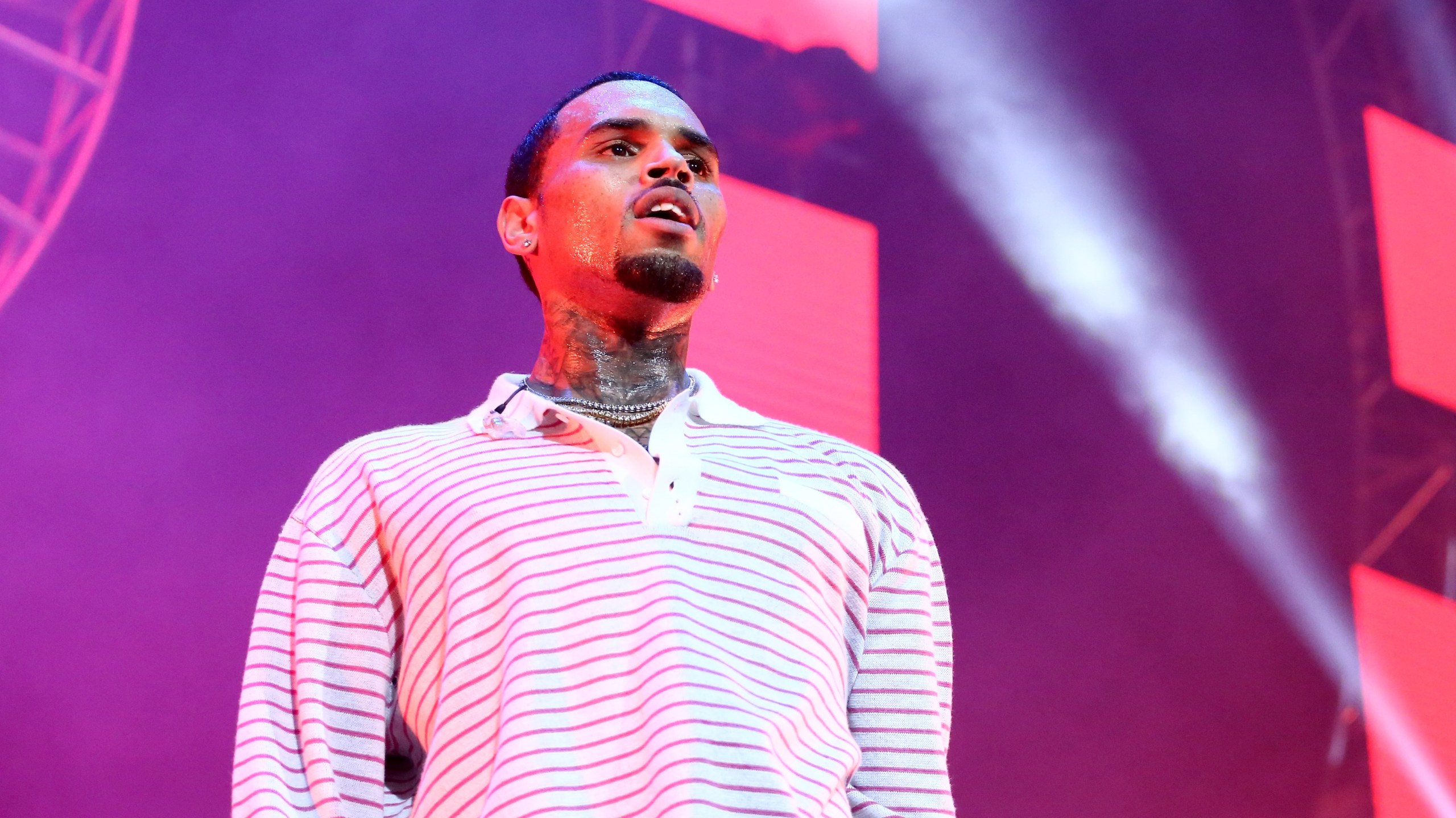 Chris Brown performs at the 2018 BET Experience at the Staples Center on June 22, 2018. (Credit: Ser Baffo / Getty Images for BET)