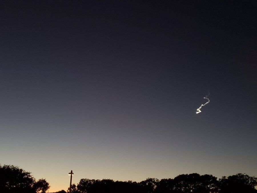 A bright, strange-looking light streaked across Northern California Wednesday night. (Credit: NWS Bay Area/Twitter)