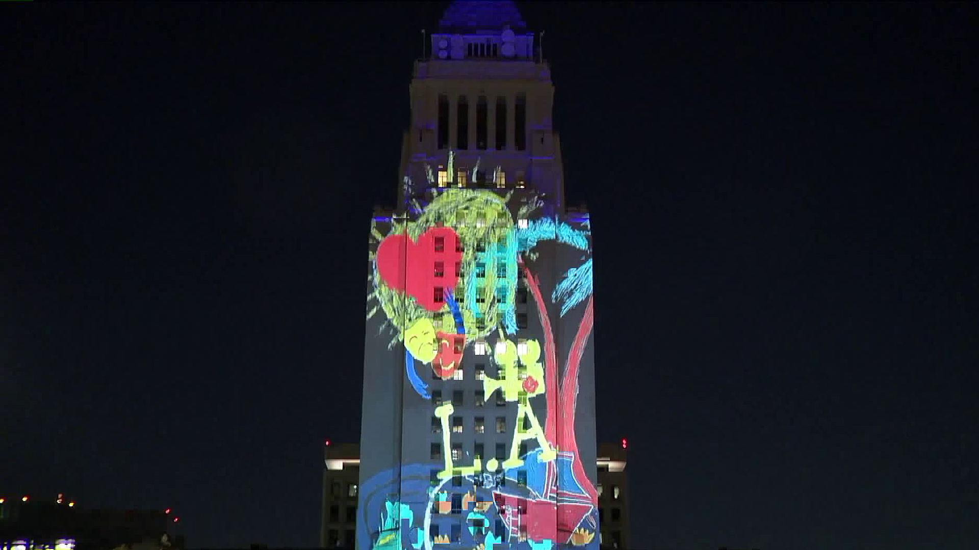 Los Angeles prepares for its 2019 New Year's Eve party in Grand Park. (Credit: KTLA)