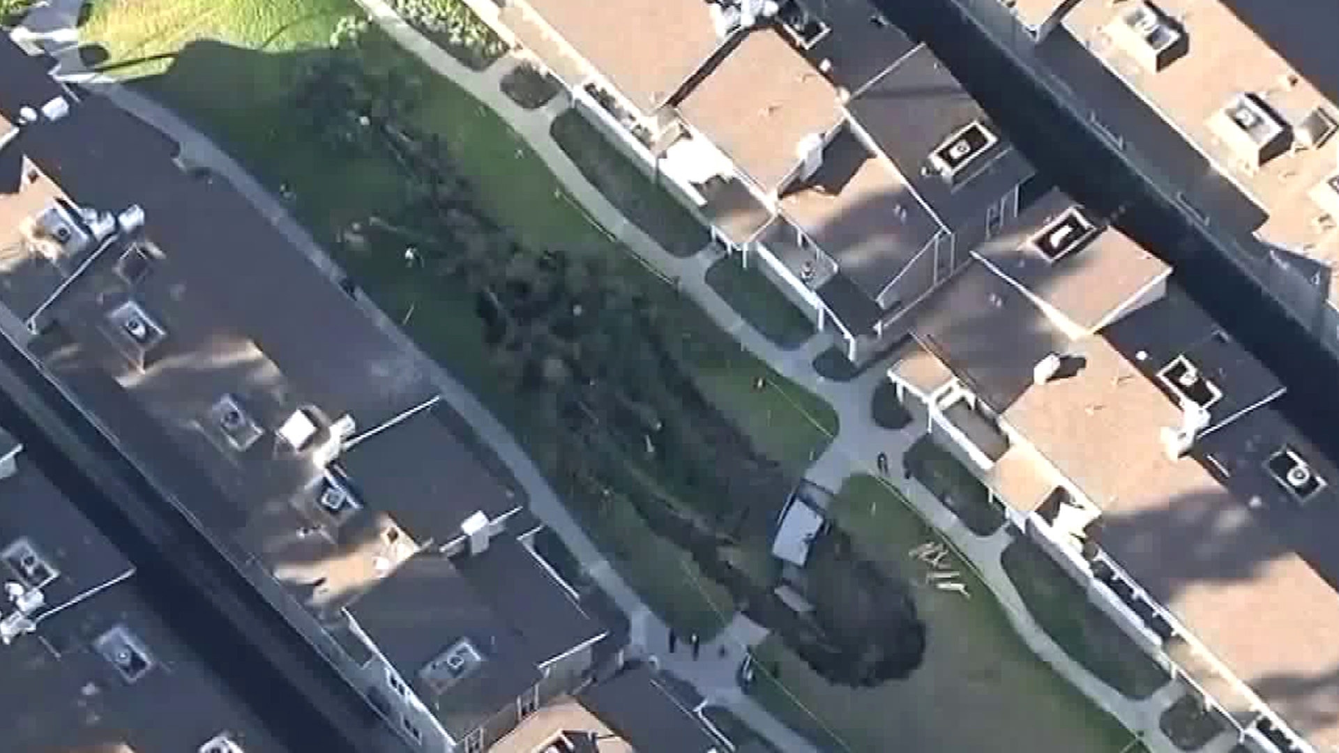 A sinkhole in La Habra is seen on Jan. 24, 2019, the day after it opened up between two rows of condominiums. (Credit: KTLA)