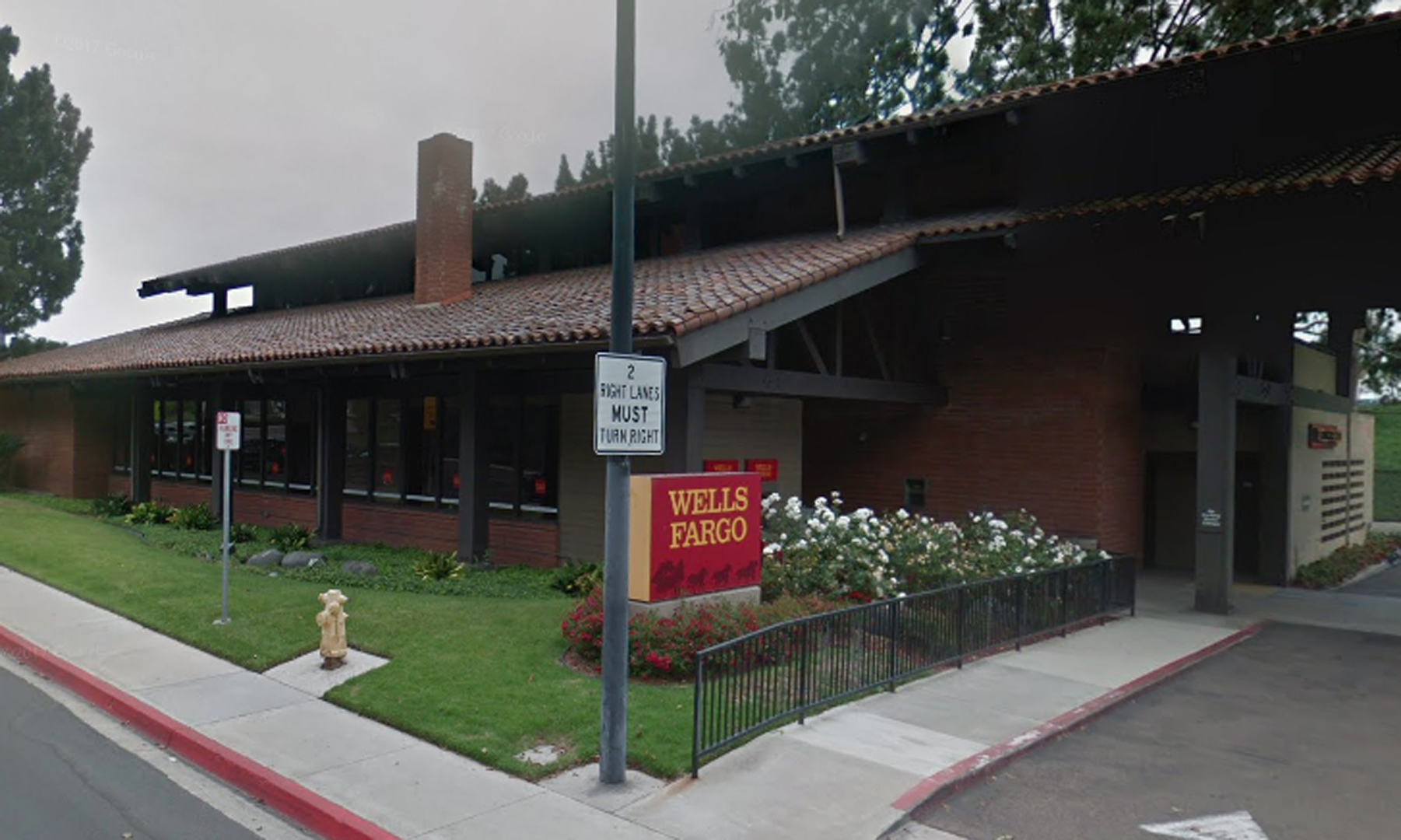 The Walls Fargo in the 200 block of Santa Helena in Solana Beach is seen in a Google Maps image.