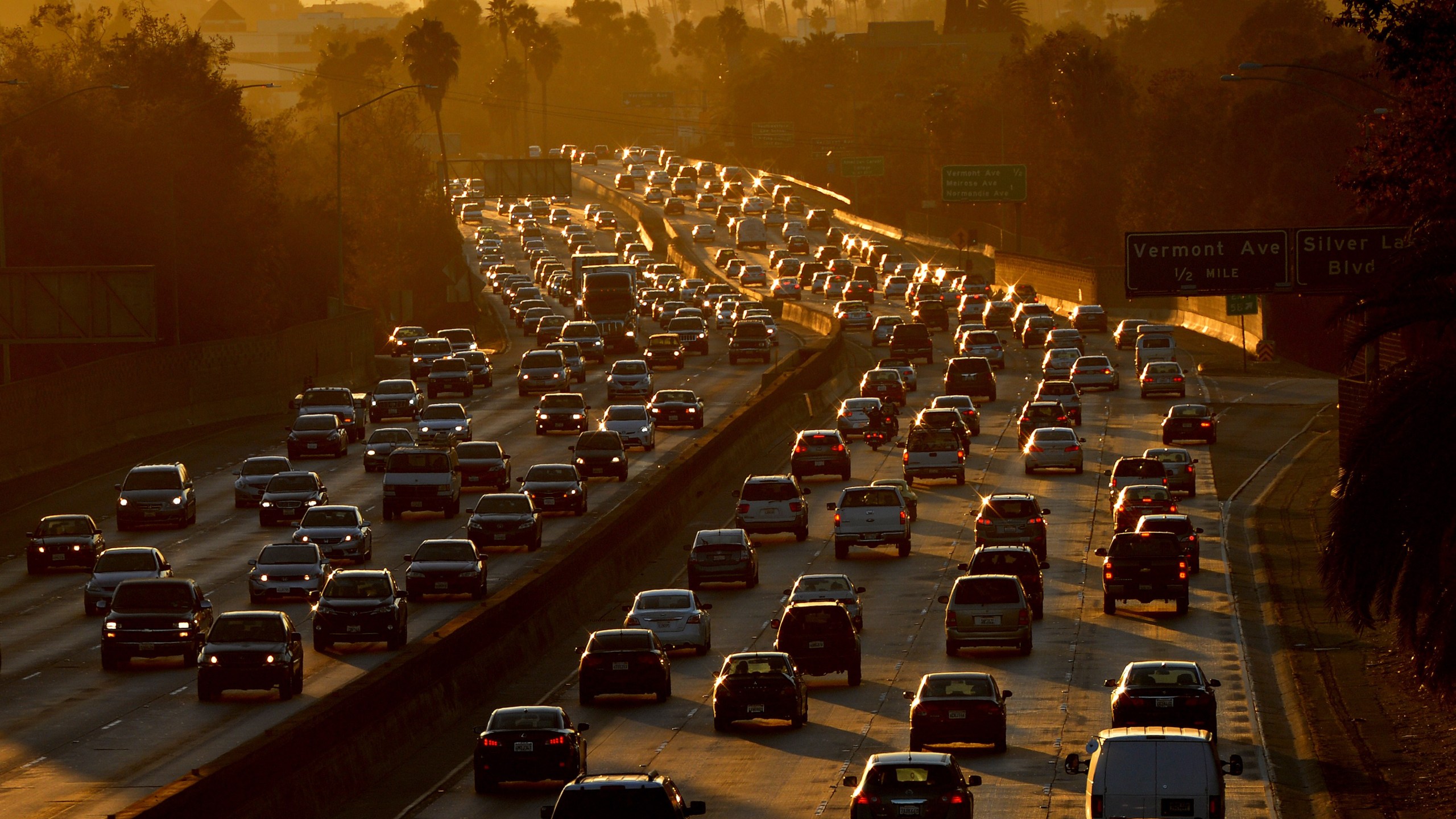 Heavy traffic clogs the 101 Freeway in Los Angeles as people leave work for the Labor Day holiday on Aug. 29, 2014. (Credit: Mark Ralston / AFP / Getty Images)