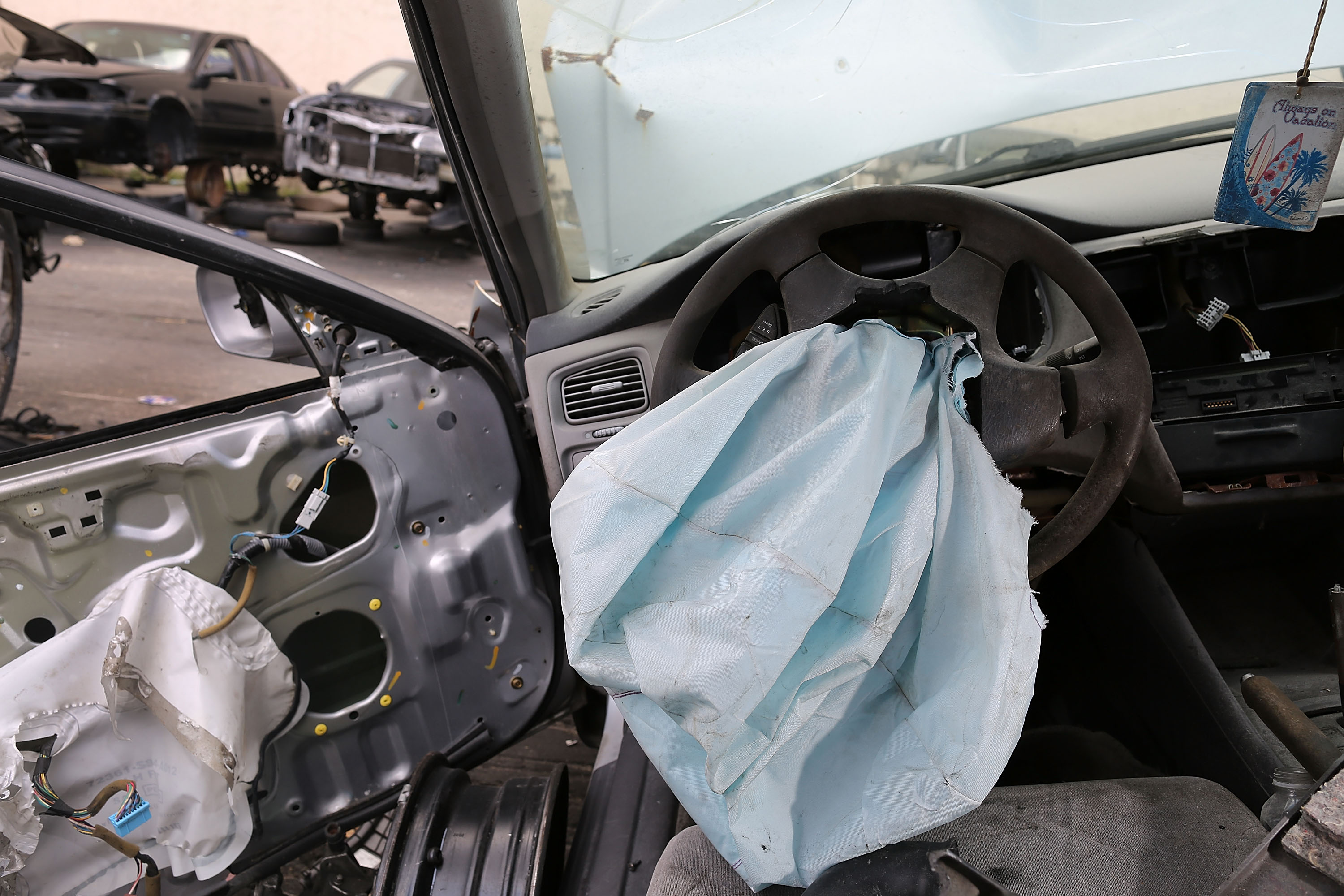 A deployed airbag is seen in a 2001 Honda Accord at the LKQ Pick Your Part salvage yard on May 22, 2015, in Medley, Florida.(Credit: Joe Raedle/Getty Images)