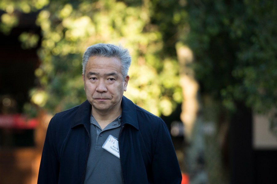 Kevin Tsujihara arrives for a morning session of the annual Allen & Company Sun Valley Conference on July 11, 2018 in Idaho. (Credit: Drew Angerer/Getty Images)