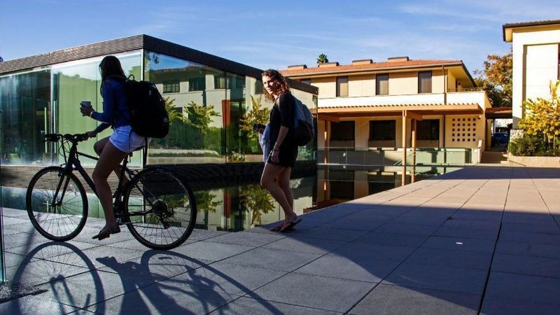 At Claremont McKenna College, two students died within a week. One death has been ruled a suicide. The cause of the other has not determined. (Credit: Irfan Khan / Los Angeles Times)