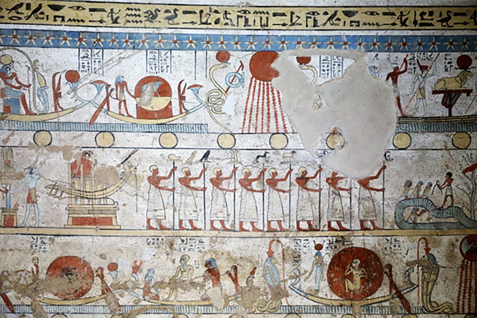 The Egyptian Ministry of Antiquities announced the discovery of a new tomb with preserved colored walls and dozens of mummified animals. (Credit: Egyptian Ministry of Antiquities)