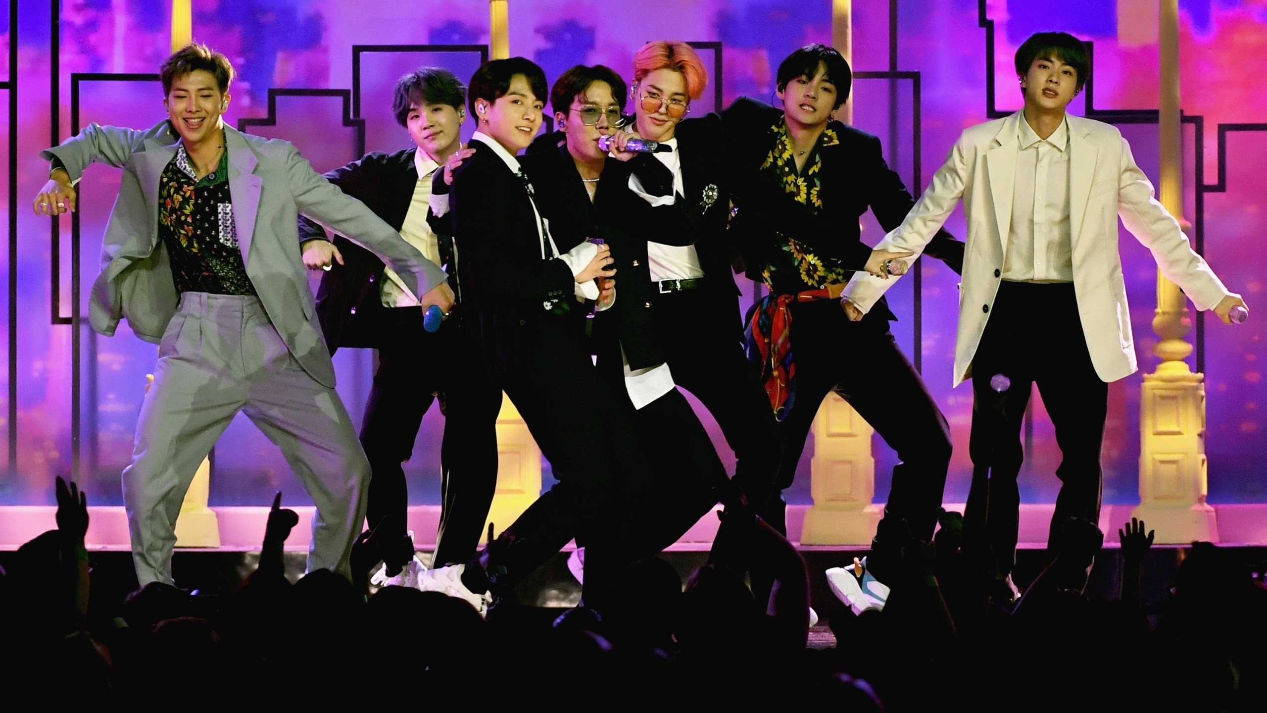 "BTS" performs onstage during the 2019 Billboard Music Awards at MGM Grand Garden Arena on May 1, 2019, in Las Vegas, Nevada. (Credit: Ethan Miller/Getty Images)