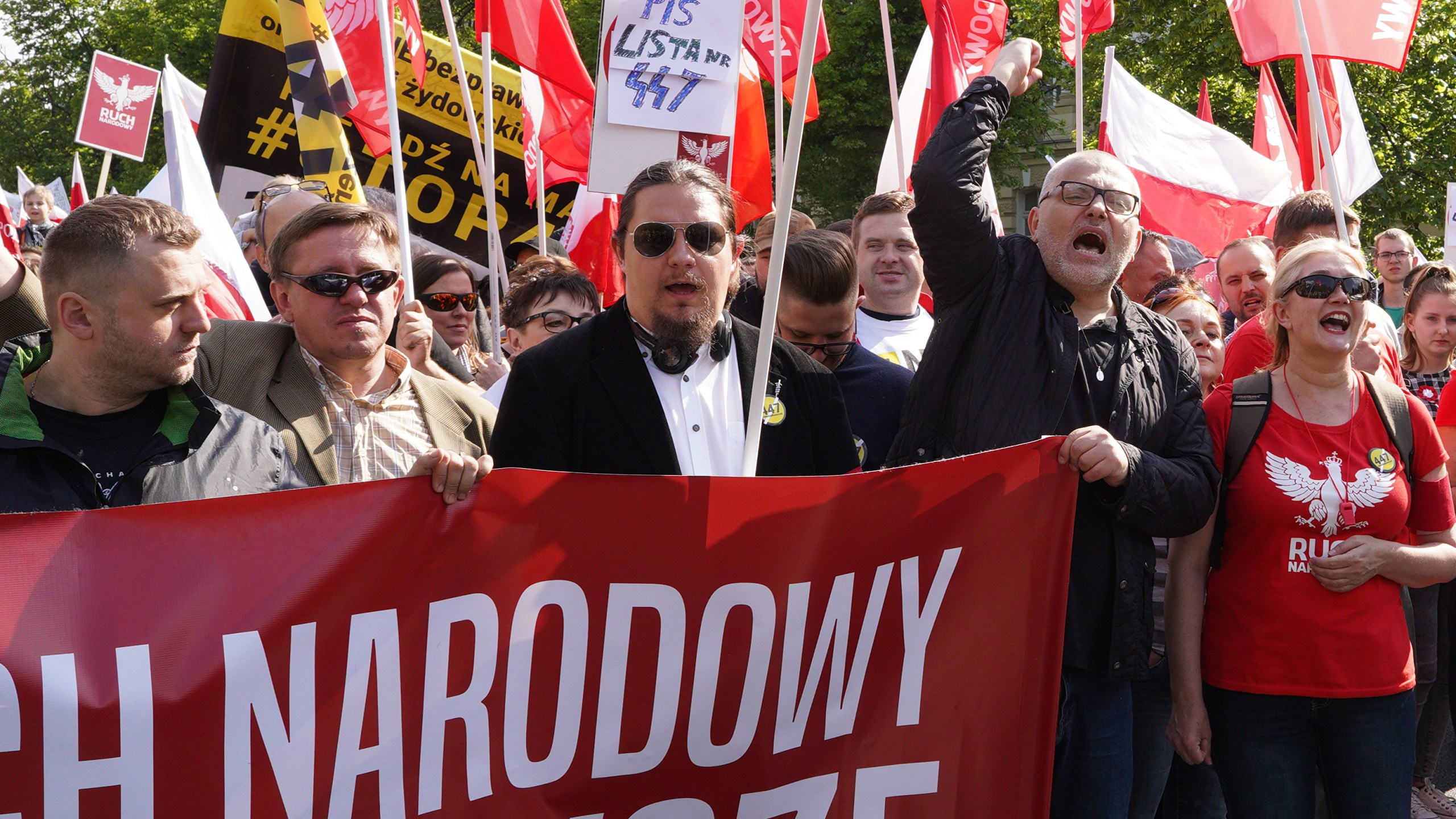 Demonstrators protest U.S. Senate's 447 bill, in Warsaw on May 11, 2019. (Credit: ALIK KEPLICZ/AFP/Getty Images)