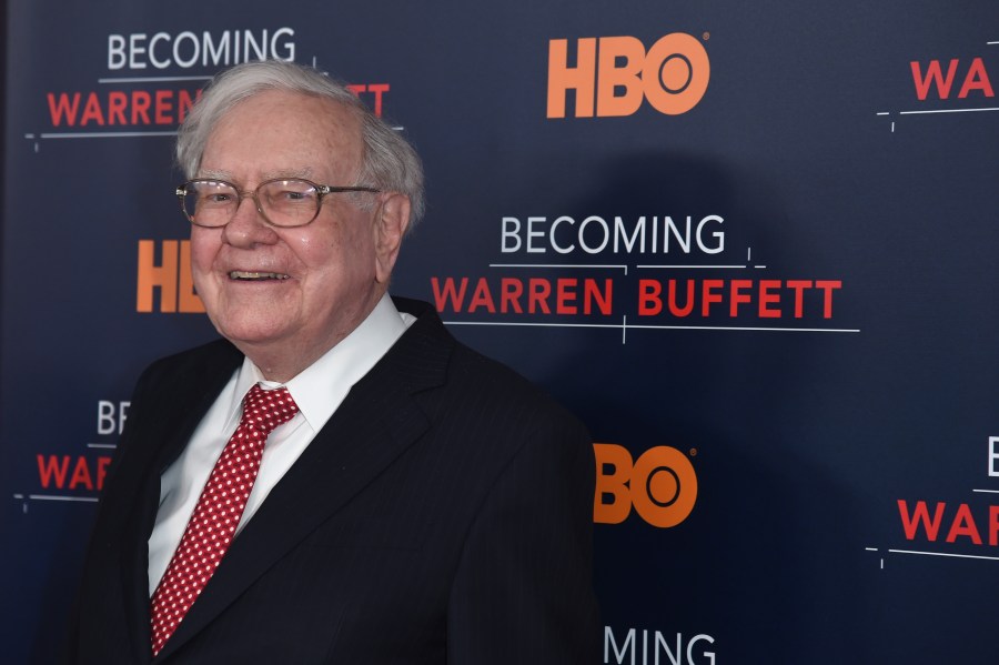 Warren Buffett attends 'Becoming Warren Buffett' World Premiere at The Museum of Modern Art on Jan. 19, 2017, in New York City. (Credit: Jamie McCarthy/Getty Images)