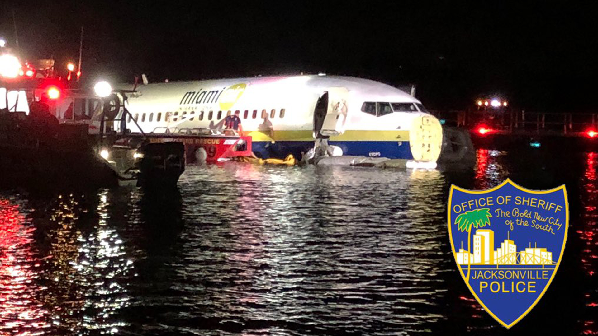No fatalities were reported when a jetliner went down in the St. Johns River in Jacksonville, Florida on May 3, 2019. (Credit: Jacksonville Sheriff's Office)