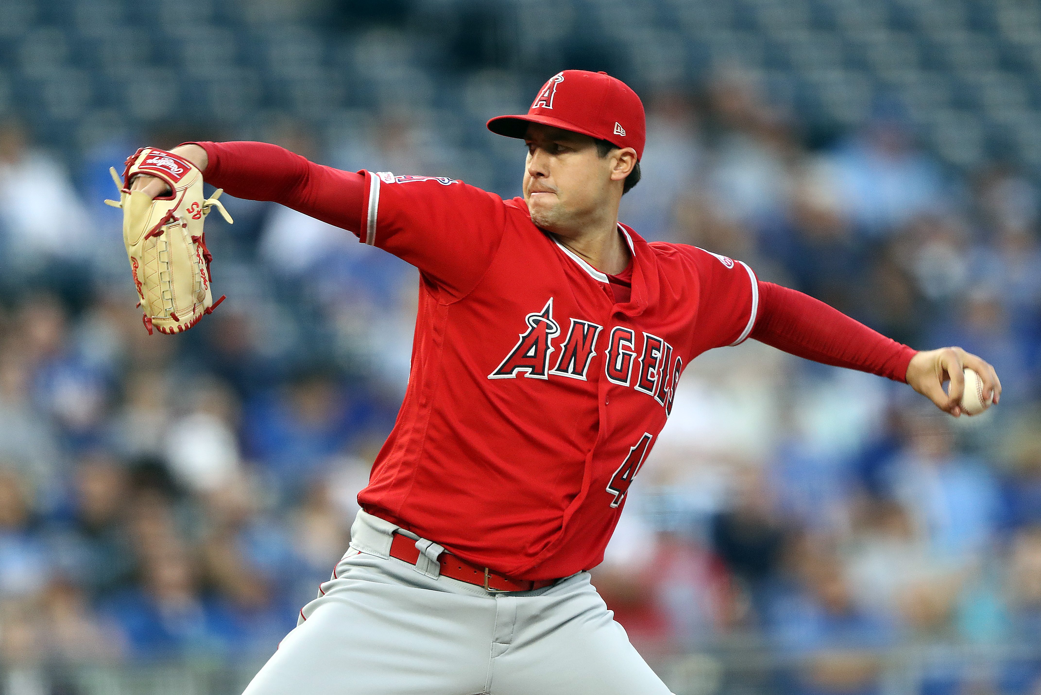 Starting pitcher Tyler Skaggs of the Los Angeles Angels pitches during the 1st inning of the game against the Kansas City Royals at Kauffman Stadium on April 26, 2019 in Kansas City, Missouri. (Credit: Jamie Squire/Getty Images)