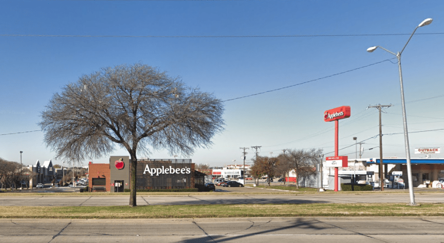 An Applebee's restaurant in Irving, Texas is seen in a Google Maps image.