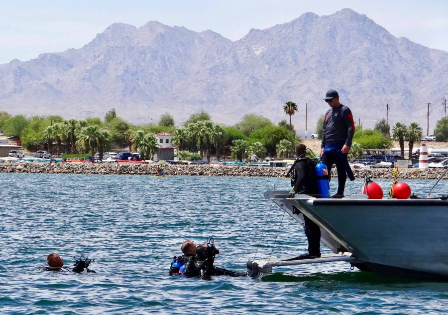 Divers search Lake Havasu on Aug. 23, 2019. (Credit: Mohave County Sheriff’s Office/ Facebook)