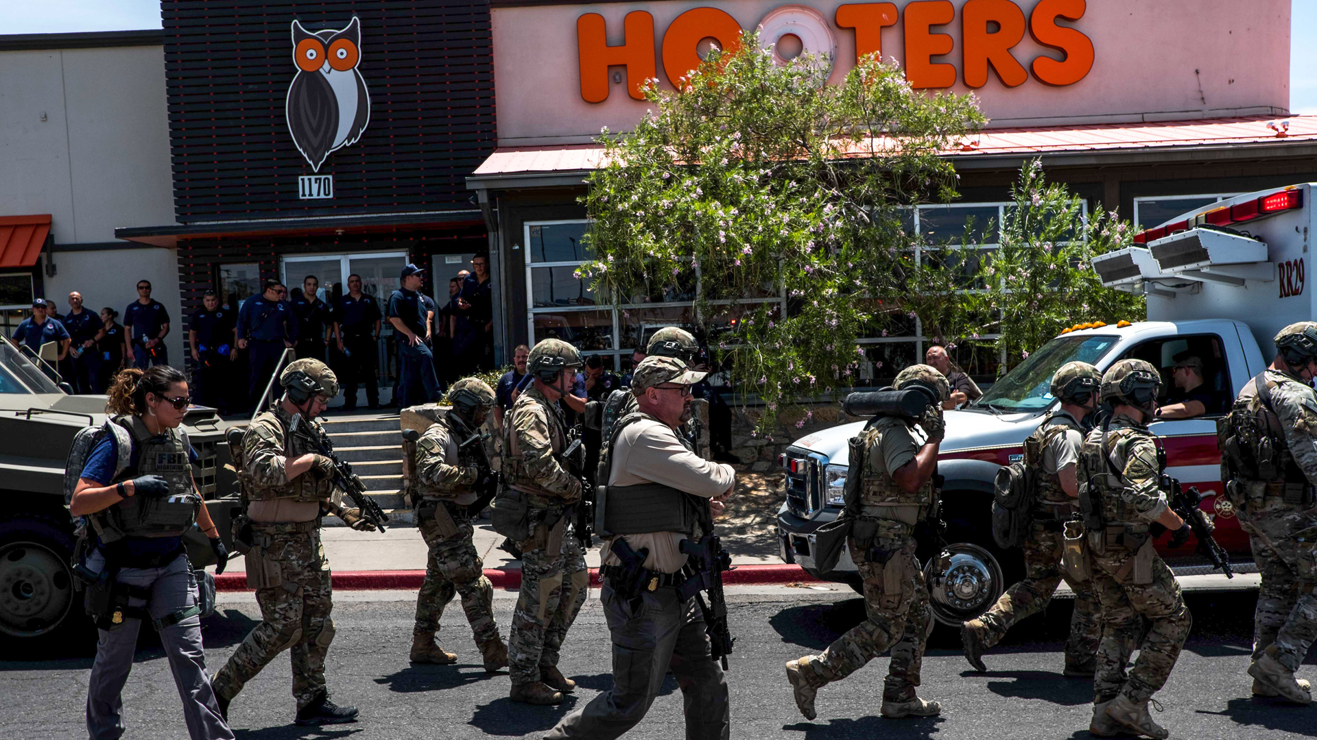 Law enforcement agencies respond to an active shooter at a Walmart near Cielo Vista Mall in El Paso, Texas, on Aug. 3, 2019. (Credit: Joel Angel Juarez/AFP/Getty Images)