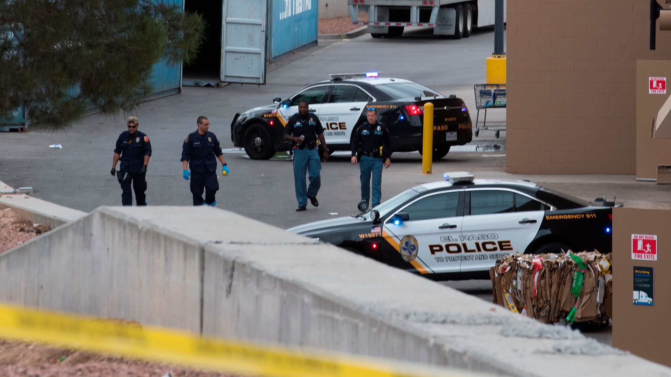 El Paso, Texas, Police and FBI continue to investigate the crime scene of the Cielo Vista Mall Walmart shootingon August 6, 2019. (Credit: MARK RALSTON/AFP/Getty Images)