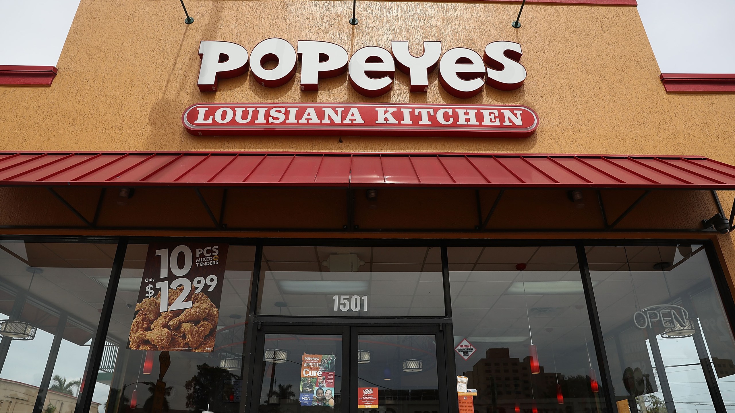 A Popeyes restaurant in Miami, Florida, is seen on Feb. 21, 2017.(Credit: Joe Raedle / Getty Images)