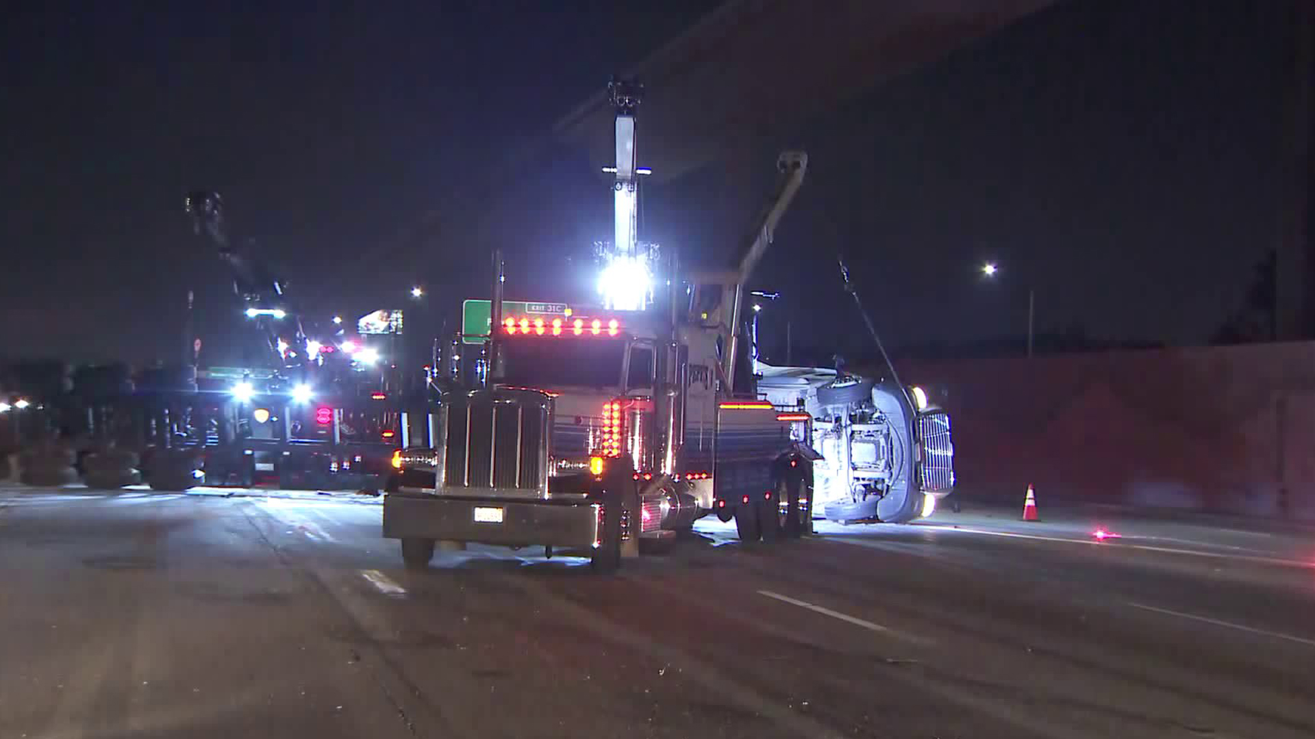 An overturned big rig shut down the eastbound lanes of the 10 Freeway near the 605 Freeway on Nov. 6, 2019. (Credit: KTLA)