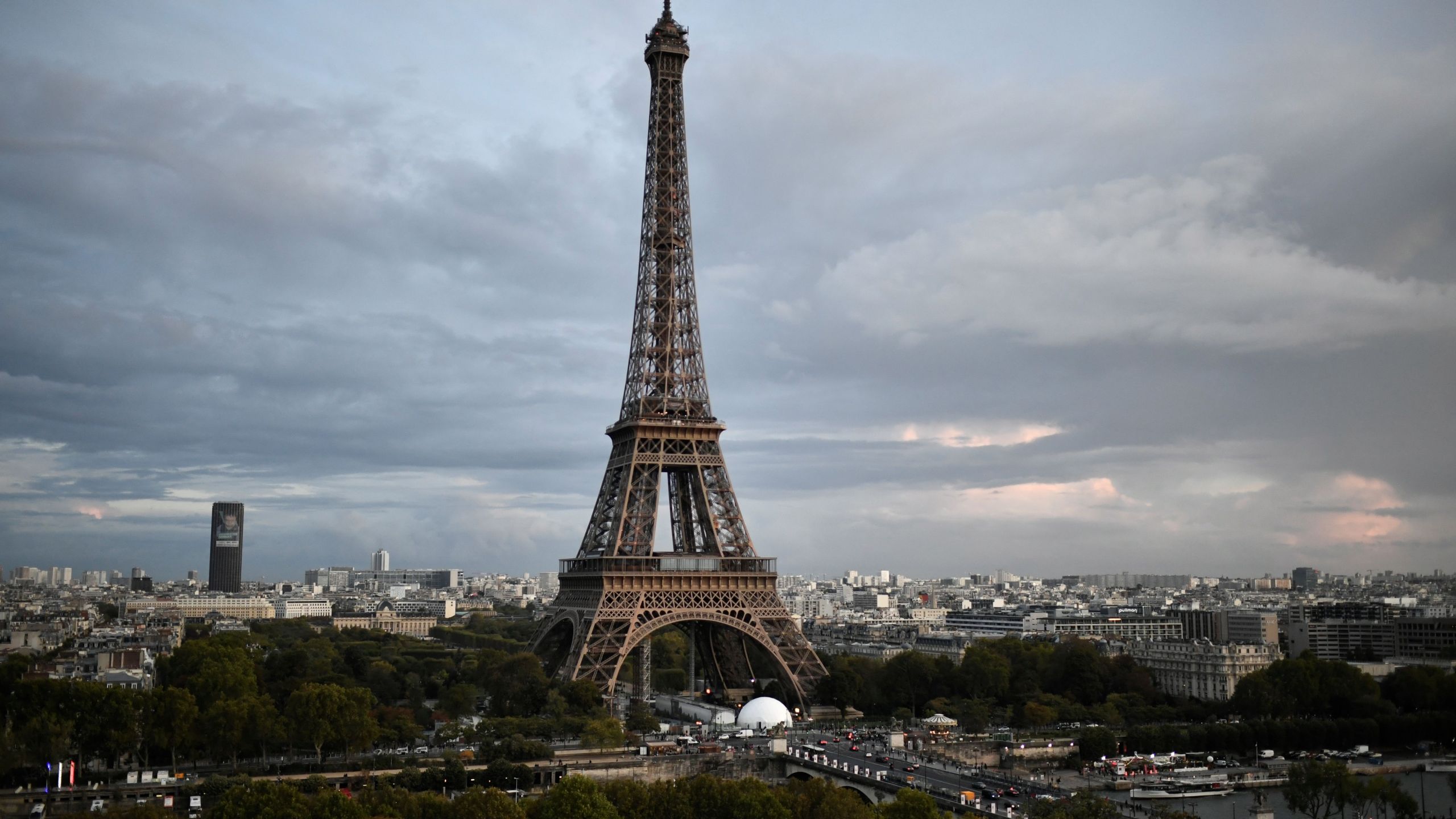 A picture taken on Oct. 1, 2019, shows the Eiffel tower in Paris. (Credit: STEPHANE DE SAKUTIN/AFP via Getty Images)