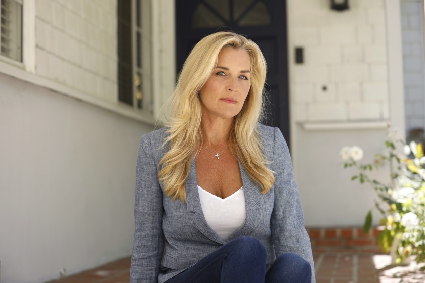 Sports reporter Jill Arrington has struggled to find work since being dismissed by KCBS-TV, a CBS network-owned station in Los Angeles. In December 2019, She publicly accused the company of paying her significantly less than her male counterparts. (Credit: Carolyn Cole / Los Angeles Times)