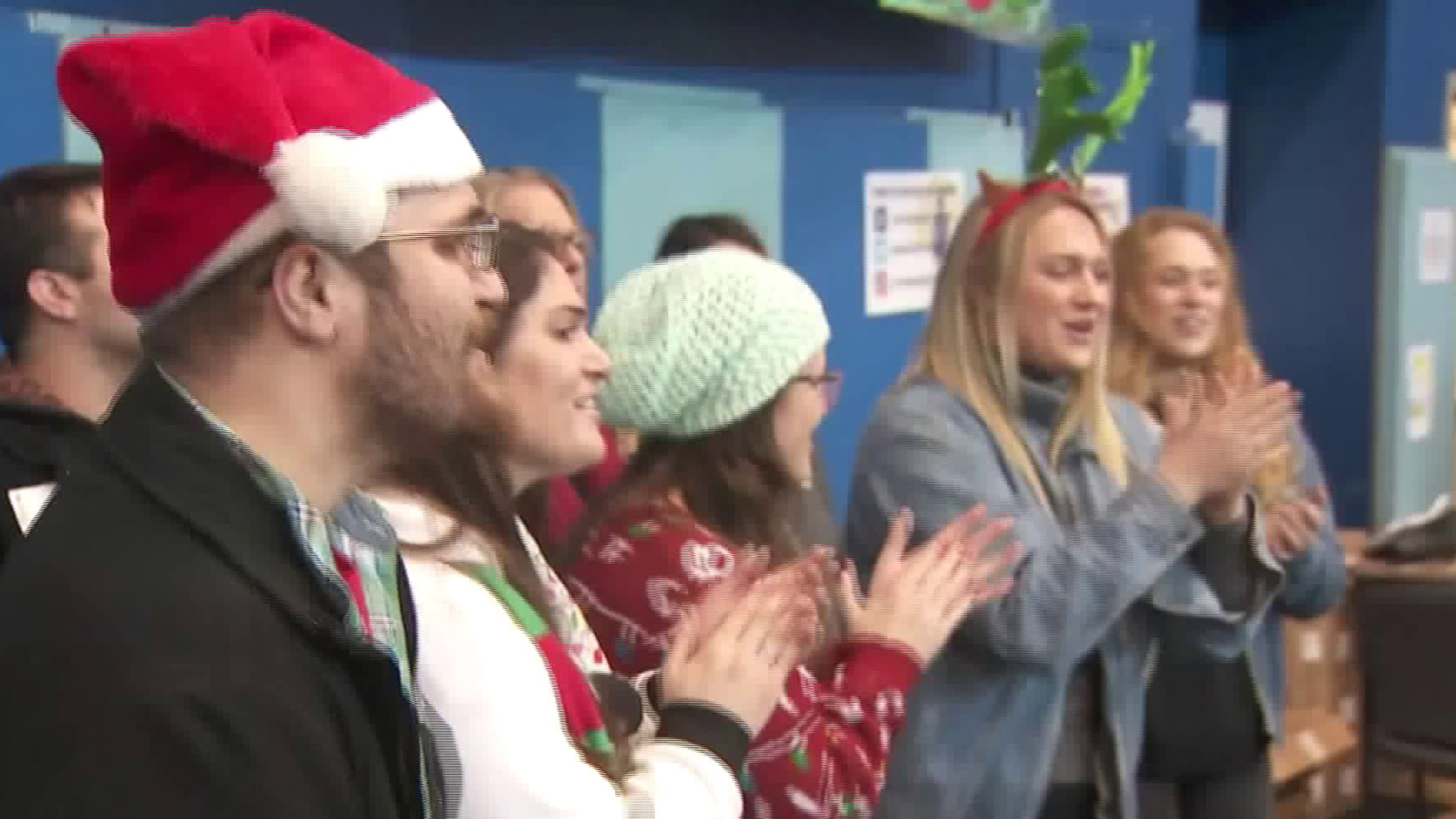 The Midnight Mission, a charity in downtown L.A., spreads Christmas cheer with its annual charitable event on Dec. 25, 2019. (Credit: KTLA)