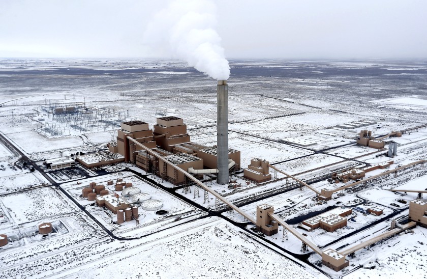 The coal-burning Intermountain Power Plant outside Delta, Utah, produced nearly one-fifth of Los Angeles’ electricity supply in 2018. It’s scheduled to close by 2025.(Credit: Luis Sinco / Los Angeles Times)