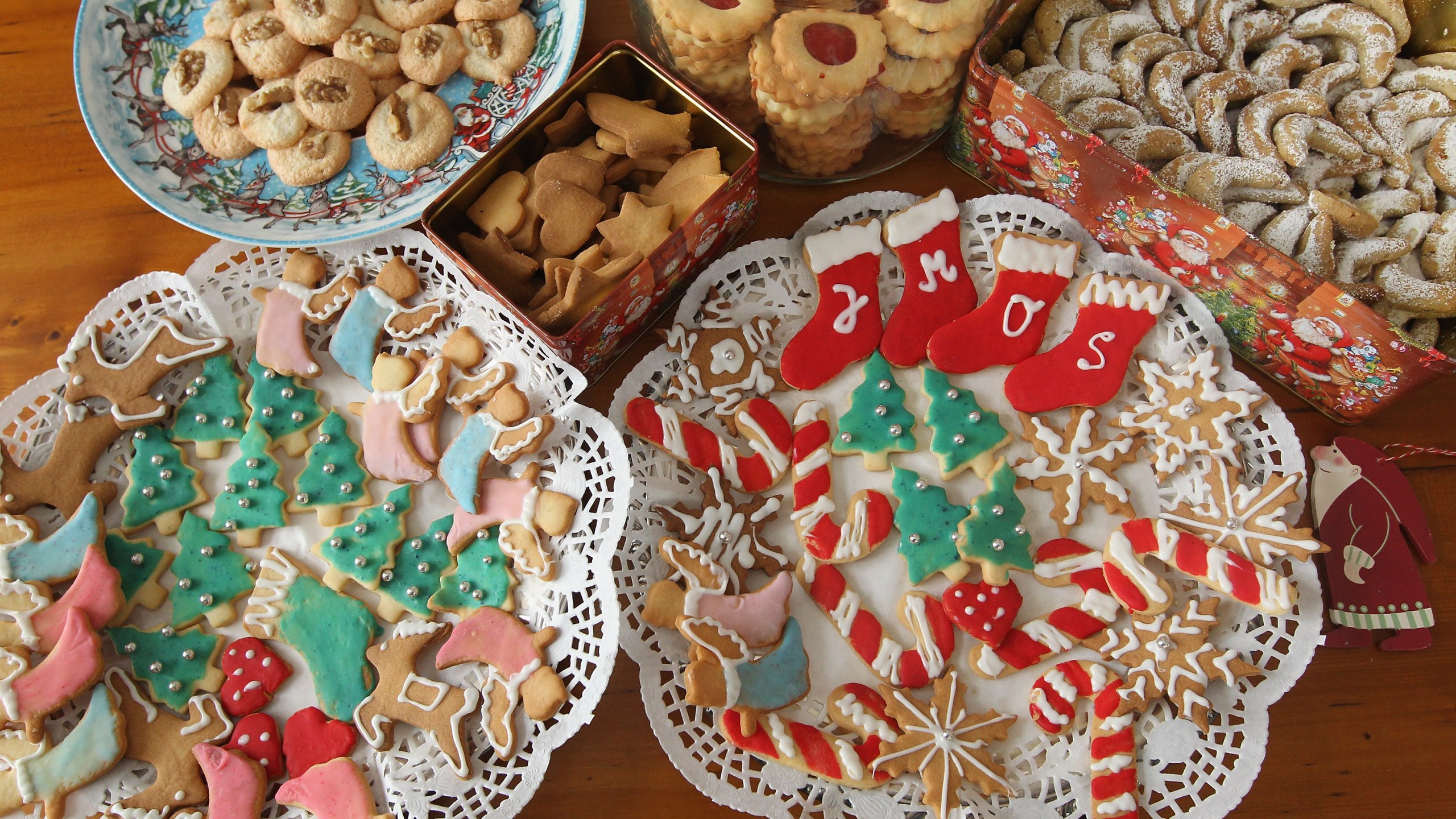 Christmas cookies are seen in this file photo. (Credit: Sean Gallup/Getty Images)