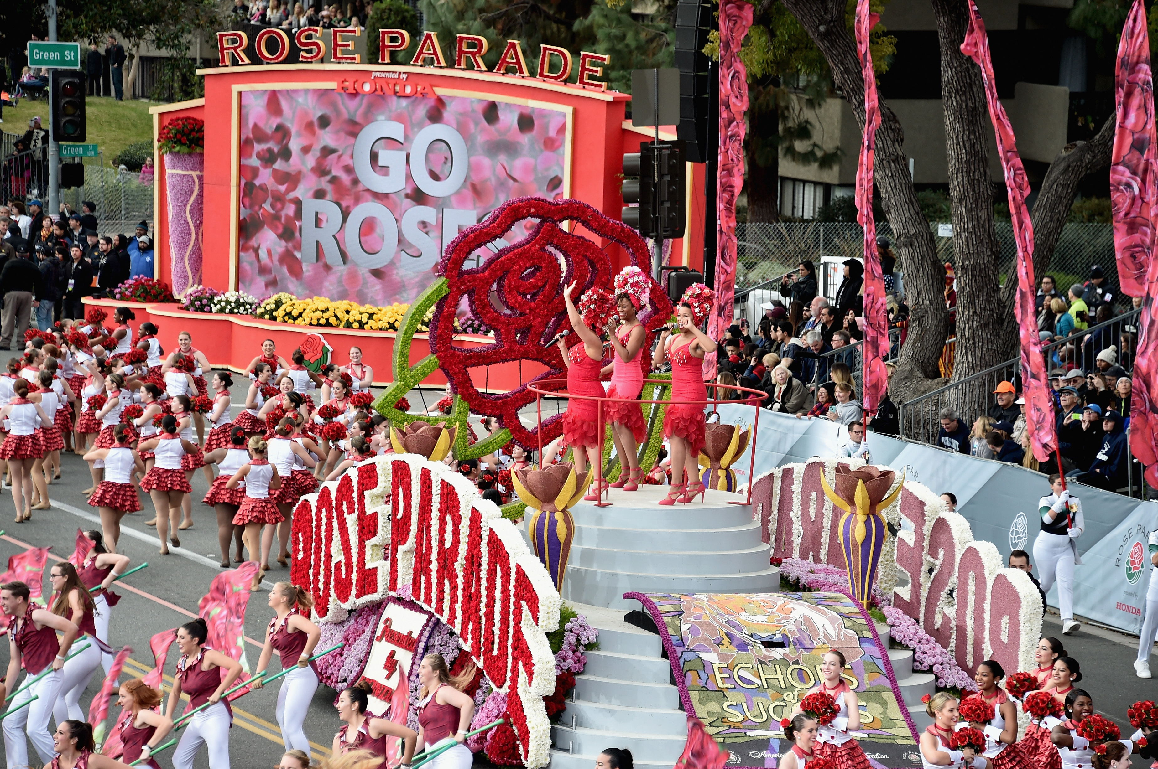 Performers open the 128th Tournament of Roses Parade Presented by Honda on Jan. 2, 2017, in Pasadena, California. (Credit: Alberto E. Rodriguez/Getty Images)