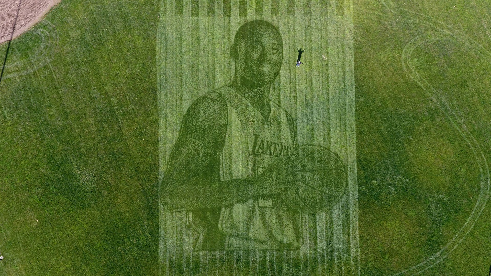 Kelli Pearson and her husband, Pete Davis, created a 115-foot tall mural of Kobe Bryant in a grass field in Pleasanton. (Credit: Kelli Pearson)